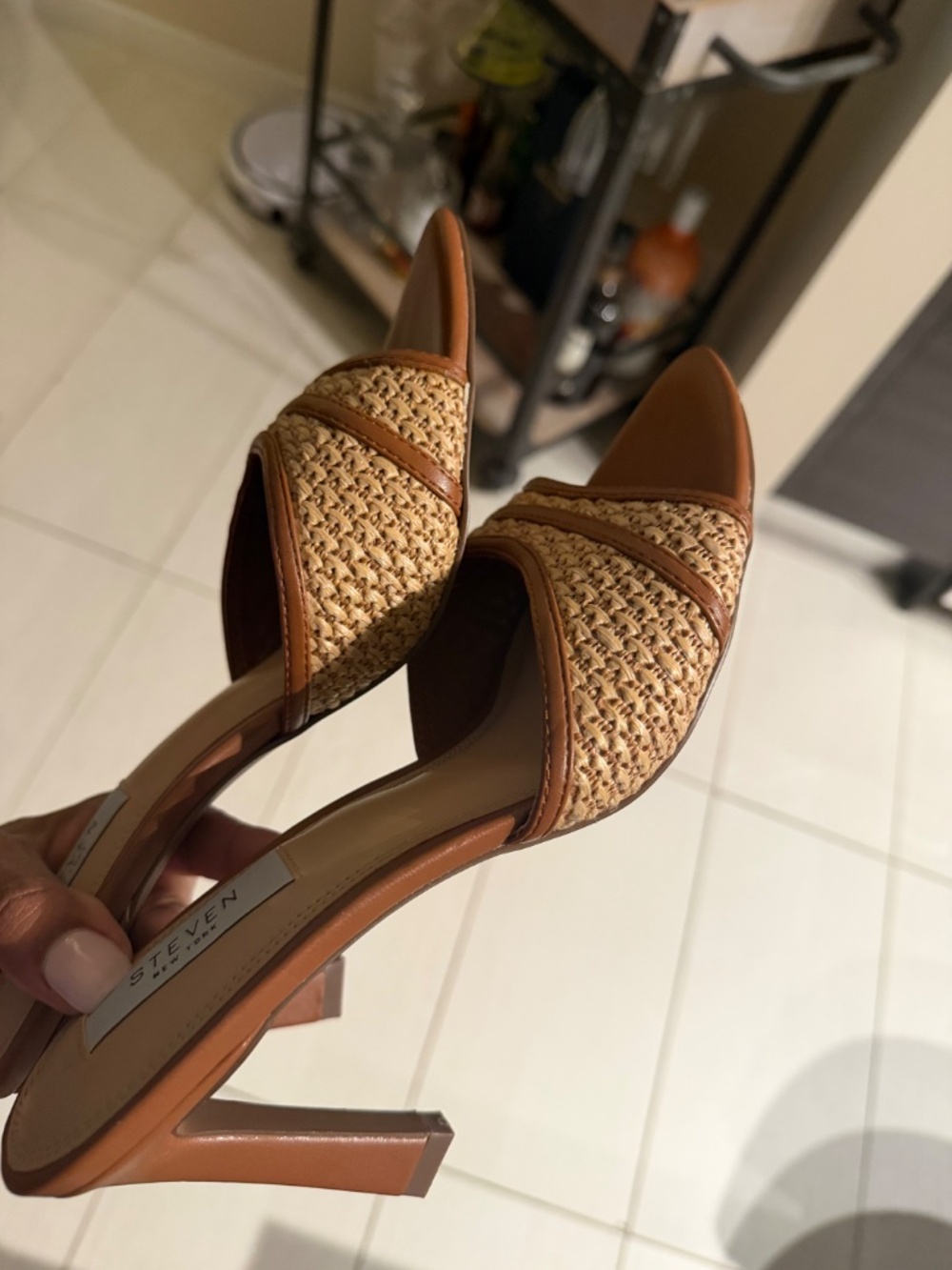 STEVEN by Steve Madden mules - size 8 - Picture 2 of 3